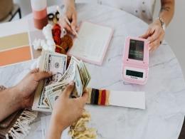 Indian startups' income from VC cash lying in bank deposits, mutual funds jumps again